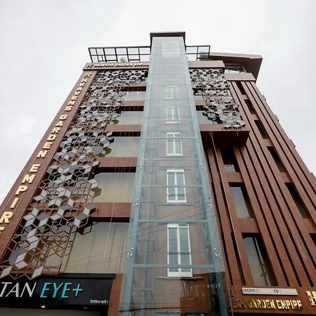 Heavens Garden Empire Hotel Guwahati Luaran gambar