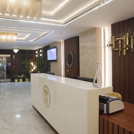 Heavens Garden Empire Hotel Guwahati Luaran gambar